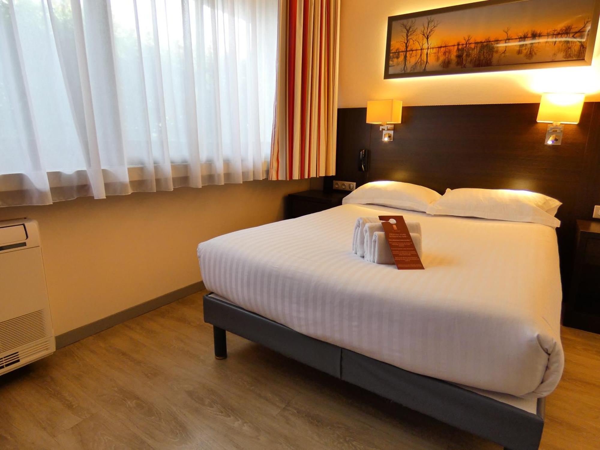 Hotel Be Guest Limoges Sud - Complexe Bg Екстериор снимка